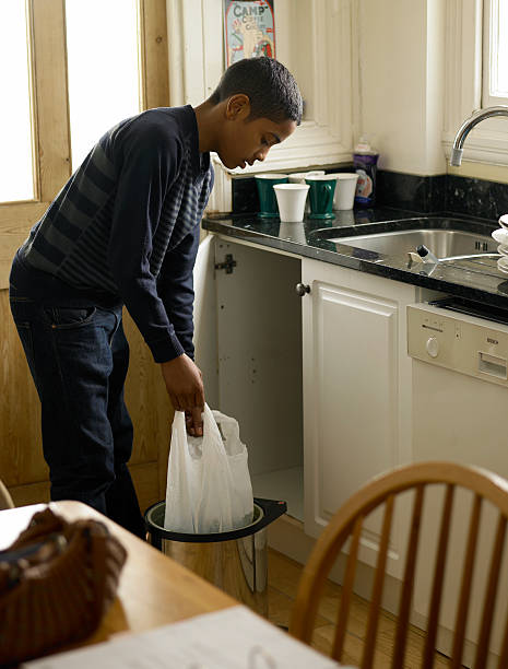 Best Basement Cleanout Services  in Frederickson, WA
